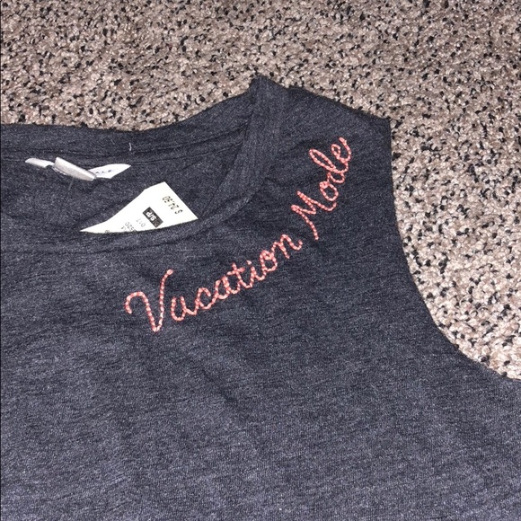 VACATION MODE SHIRT - Picture 2 of 4